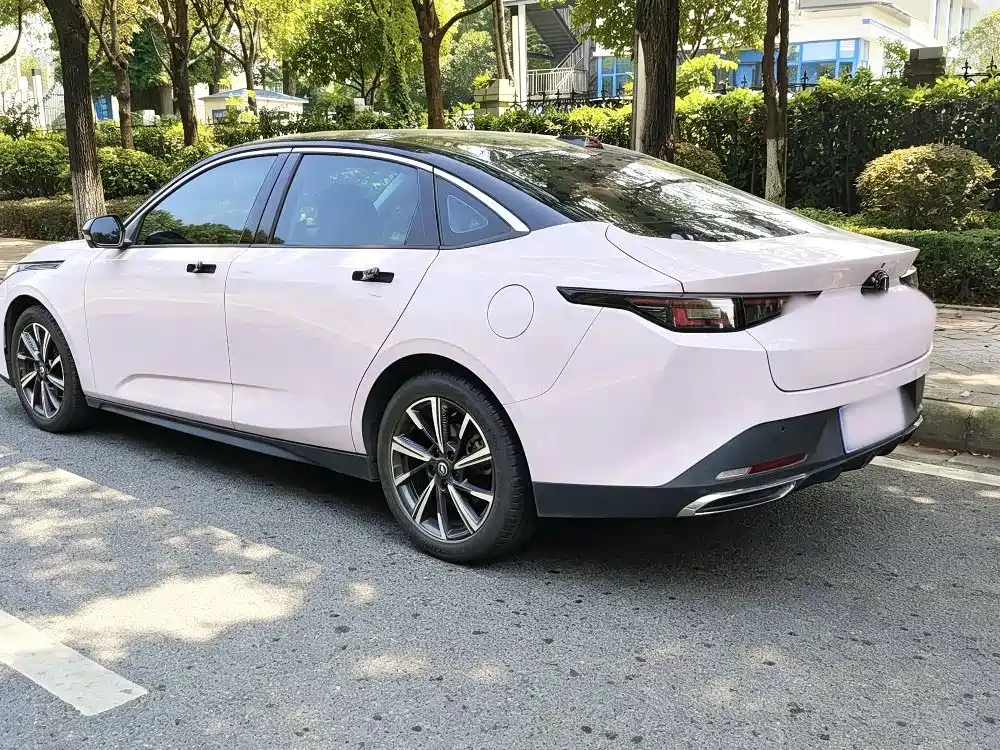 Changan Yida — миниатюра 6