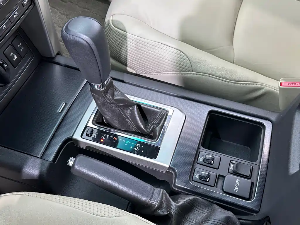 Toyota Prado — миниатюра 12