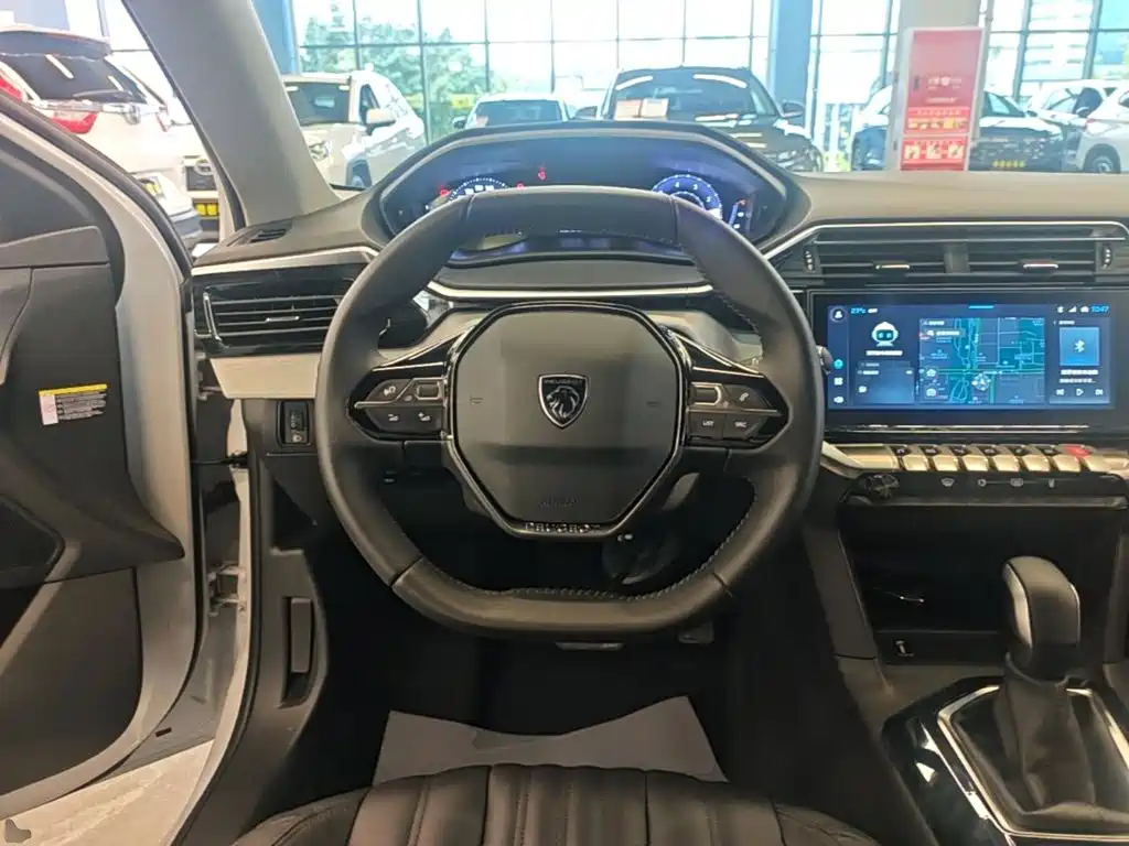 Peugeot 408 — миниатюра 11