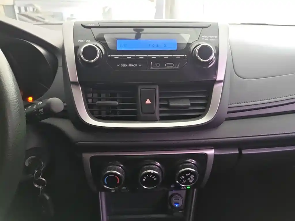 Toyota Vios FS — миниатюра 13