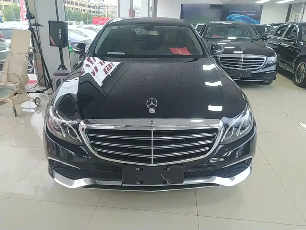 Mercedes-Benz E-Class — миниатюра 3