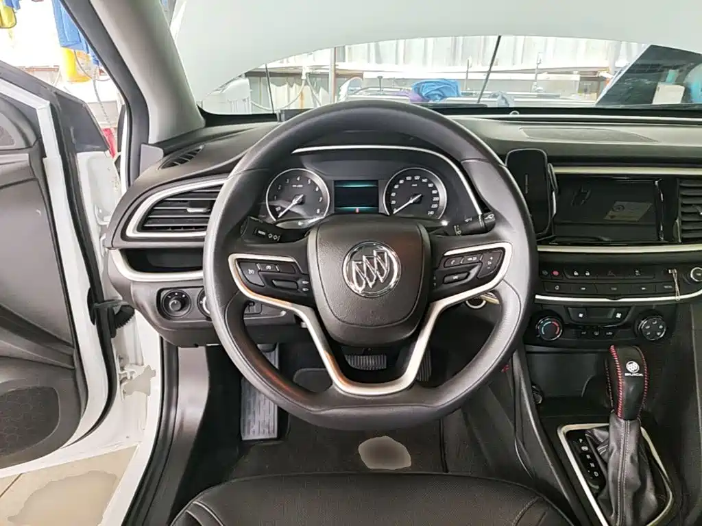 Buick Excelle — миниатюра 11