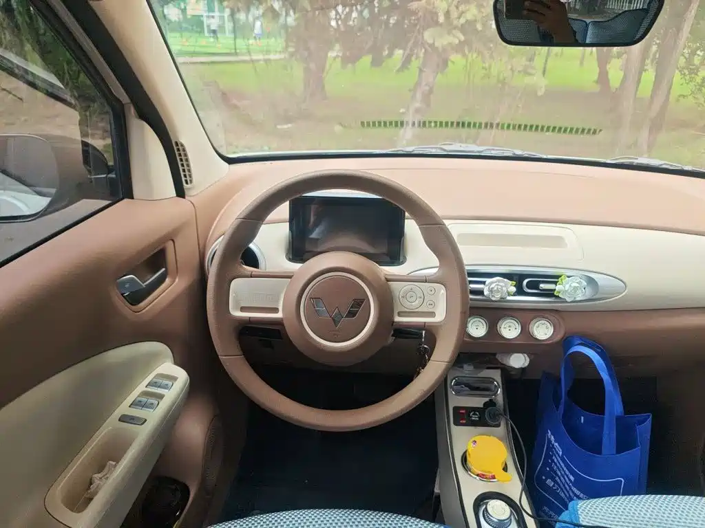 Wuling MINIEV — миниатюра 6