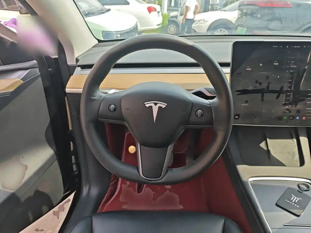 Tesla Model Y — фотографии объявления, Фото 12