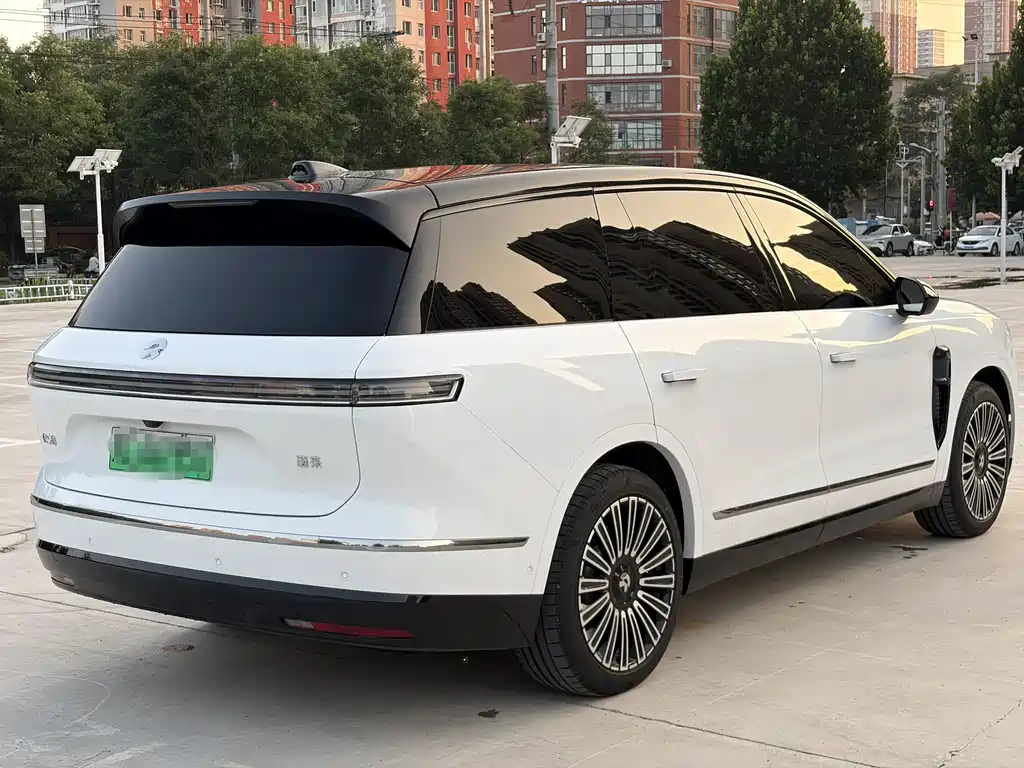 NIO ES8 2026 мест Executive Luxury