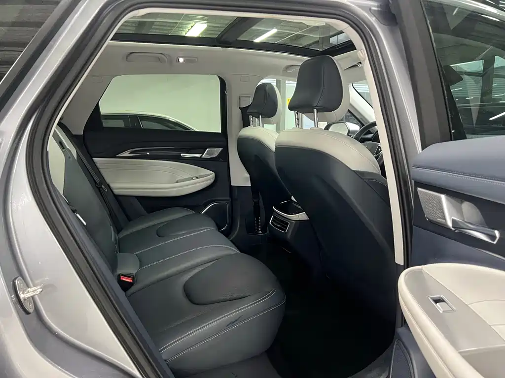 ARCFOX EXTREME FOX POLAR FOX ALPHA T