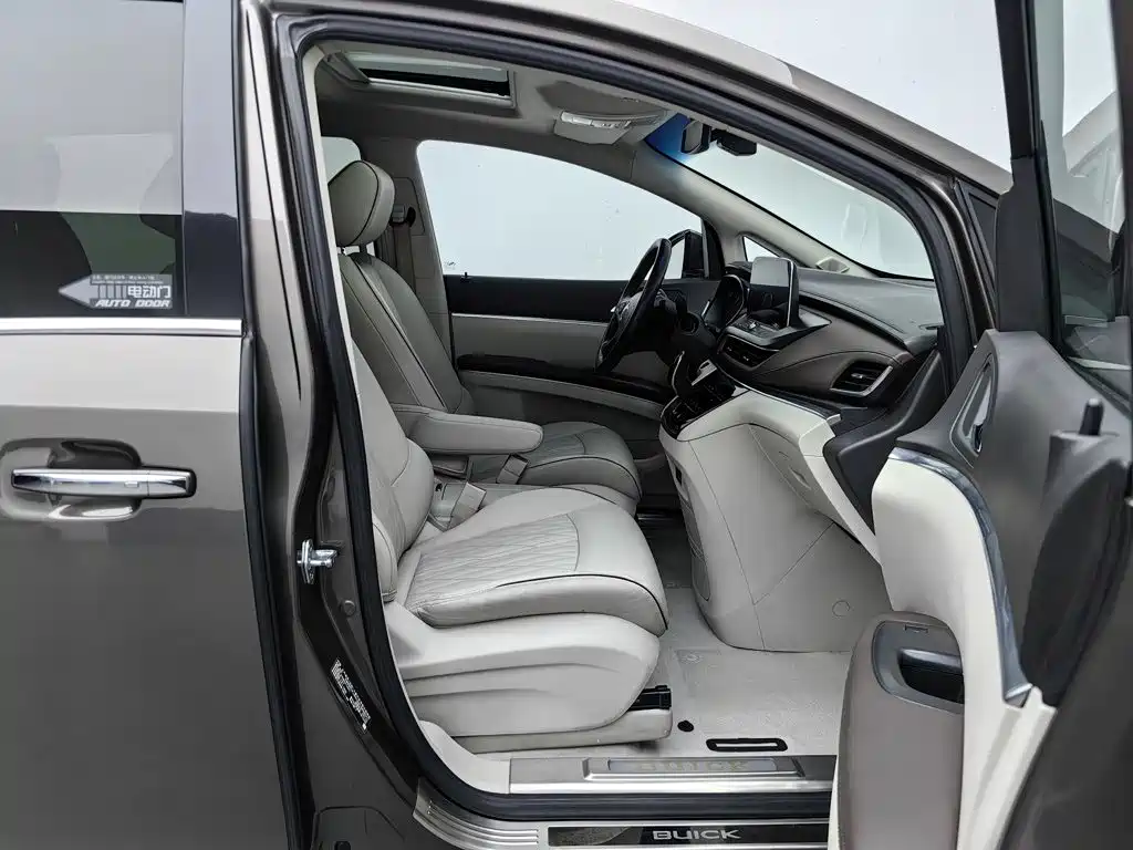 Buick GL8 — миниатюра 23