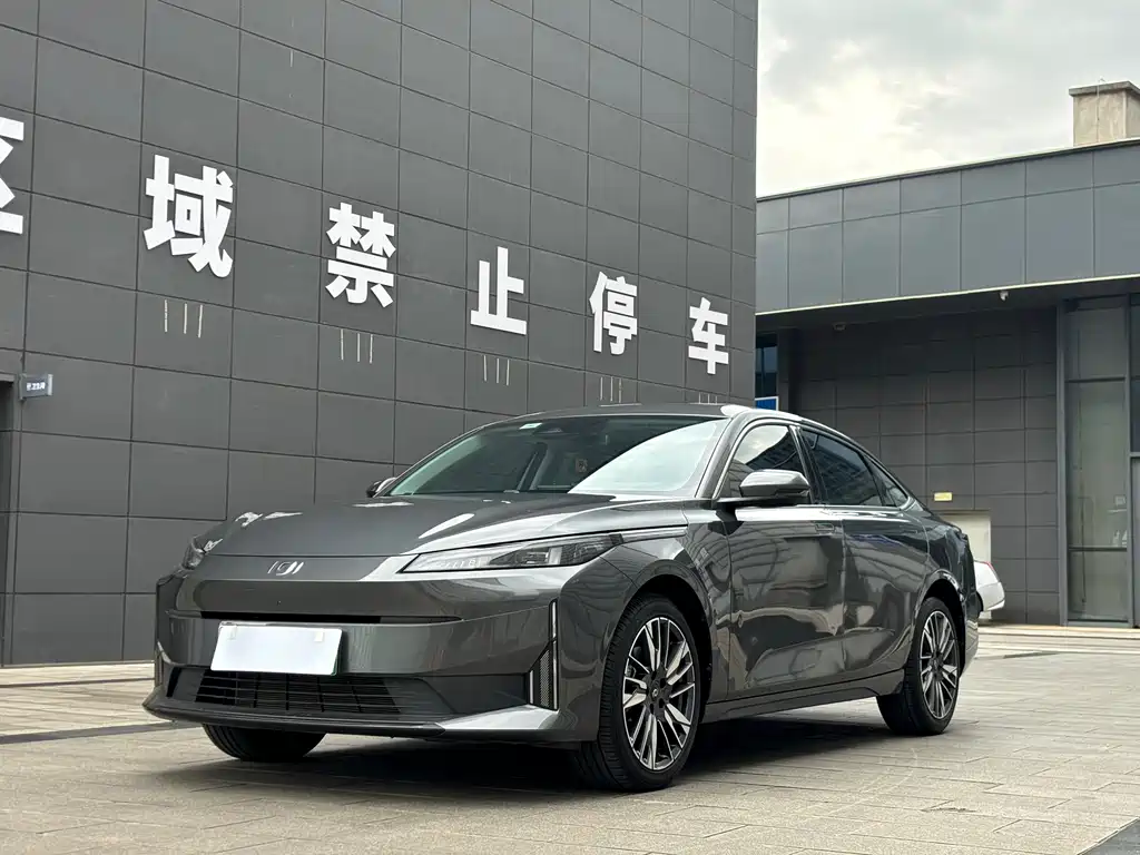 Changan A05