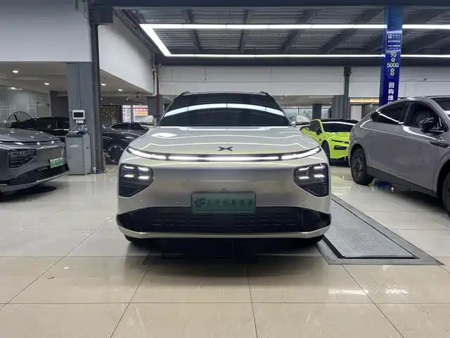2025 Xpeng G9