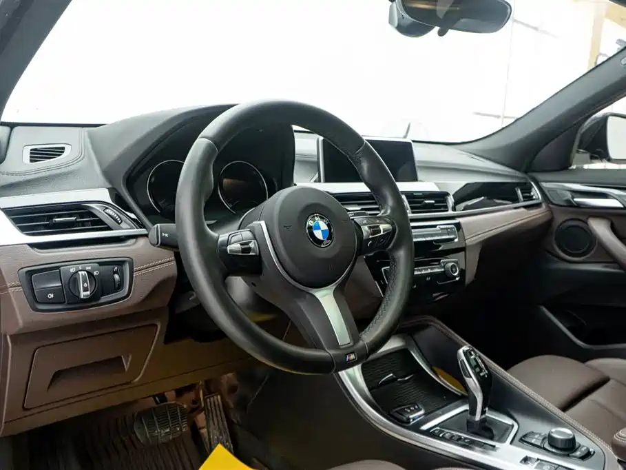 BMW X2 sDrive25i Leading Type M Sport Package, фото 22