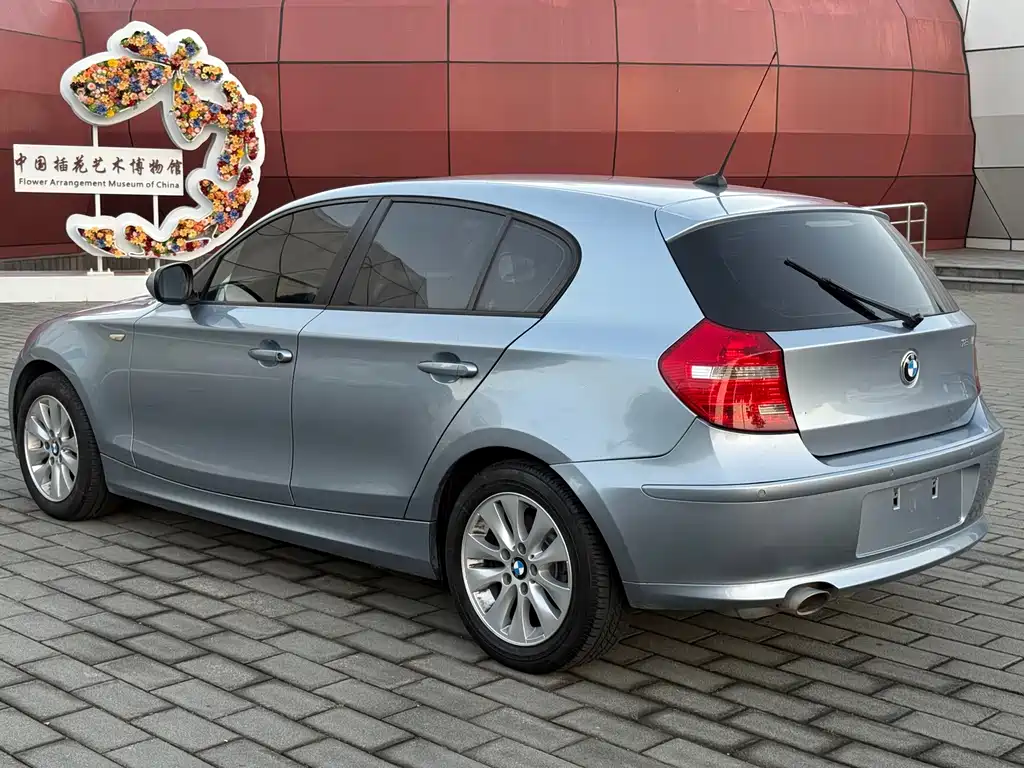 BMW 1 Series (Import) — миниатюра 6