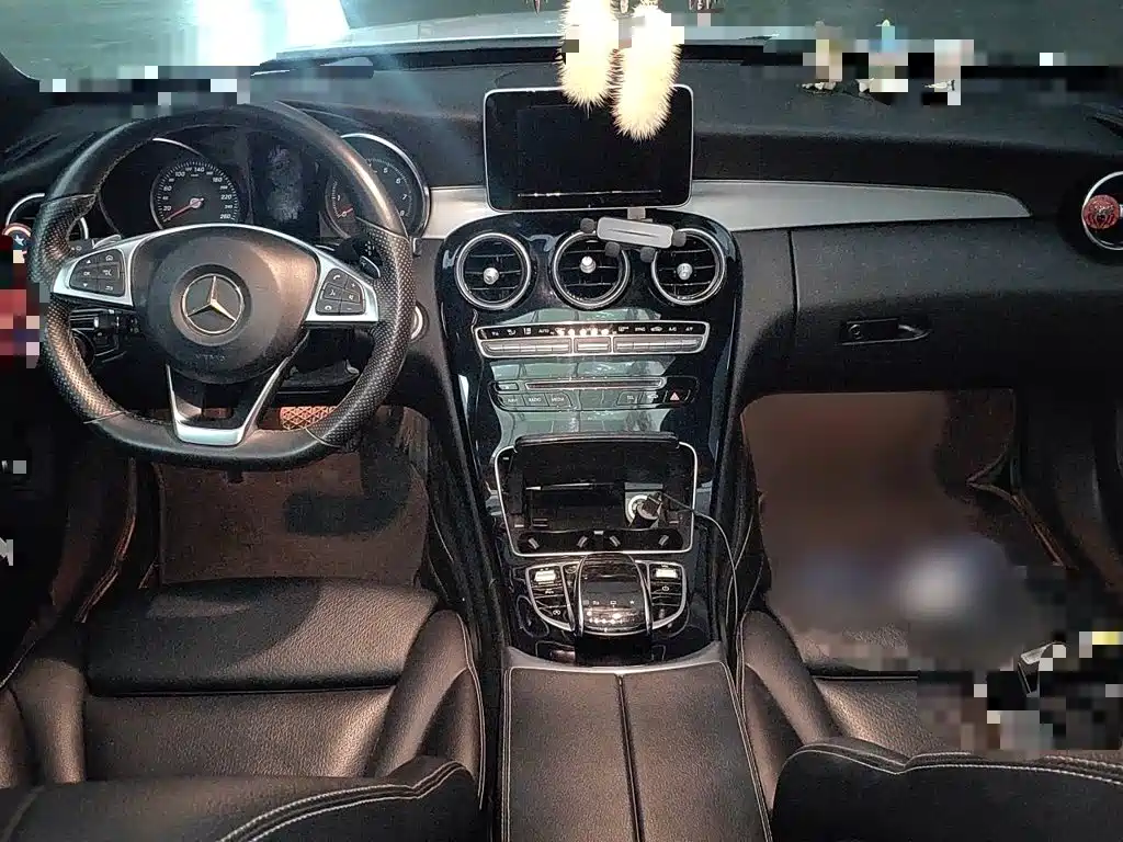Mercedes-Benz C-Class — миниатюра 13