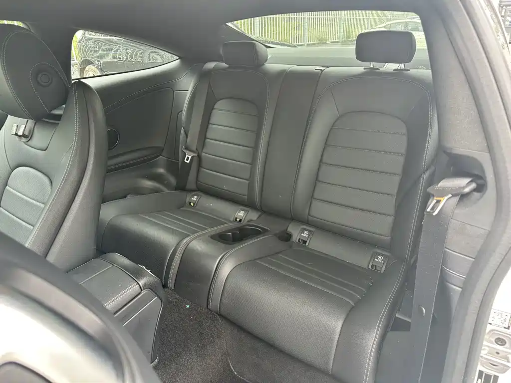 Mercedes-Benz C-Class (Import) — миниатюра 19