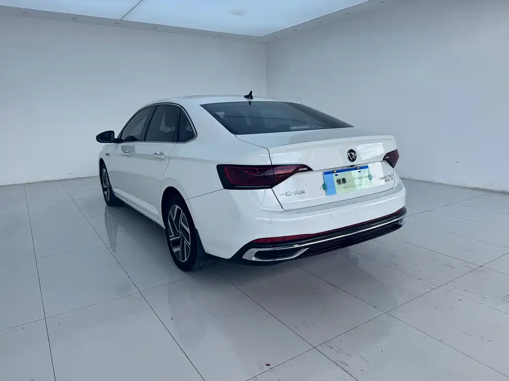 Volkswagen Sagitar — миниатюра 8