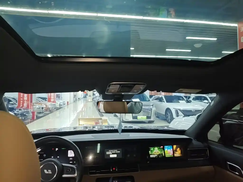 Li Auto Li ONE — миниатюра 18