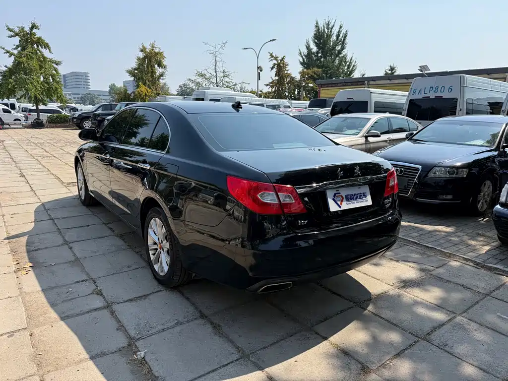 Hongqi Hongqi H7 — миниатюра 6