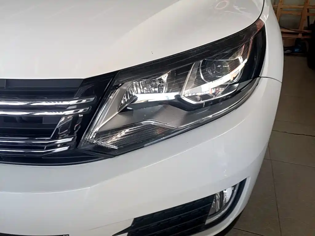 Volkswagen Tiguan — миниатюра 24