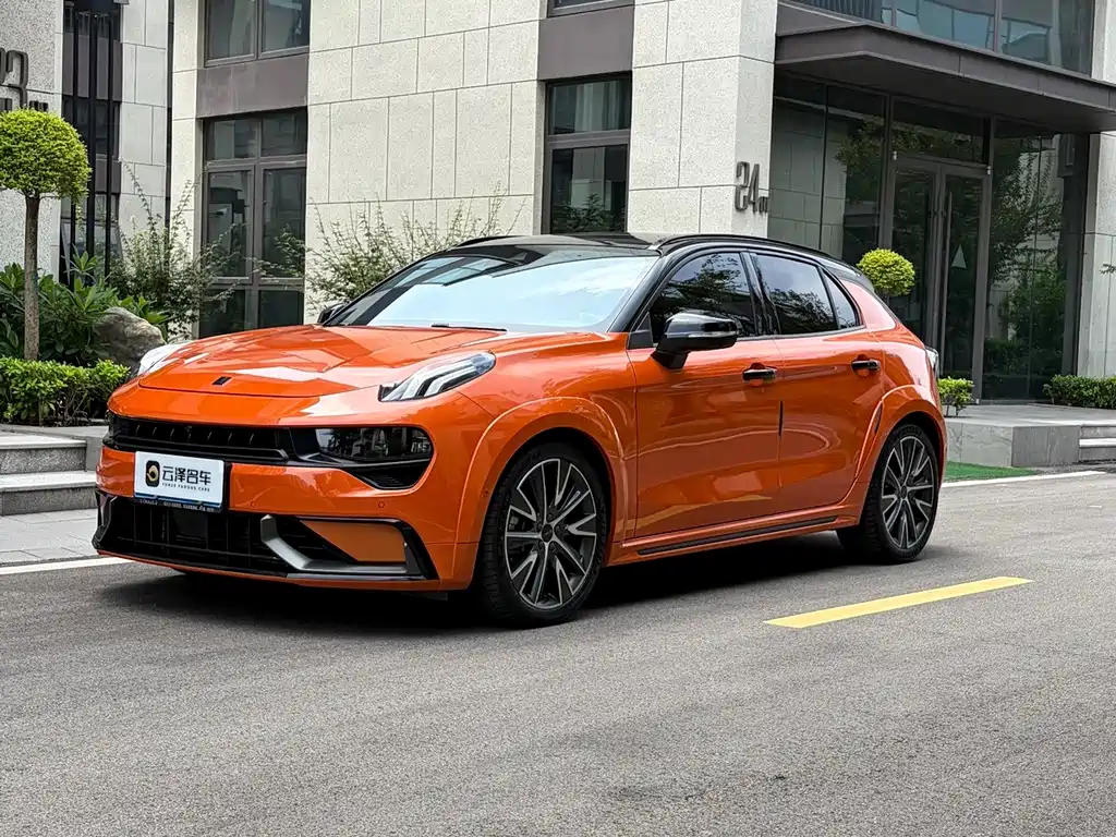 Lynk & Co 02 Hatchback — миниатюра 3