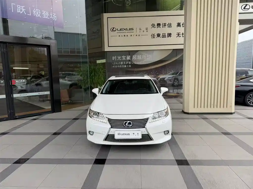 Lexus ES 2014