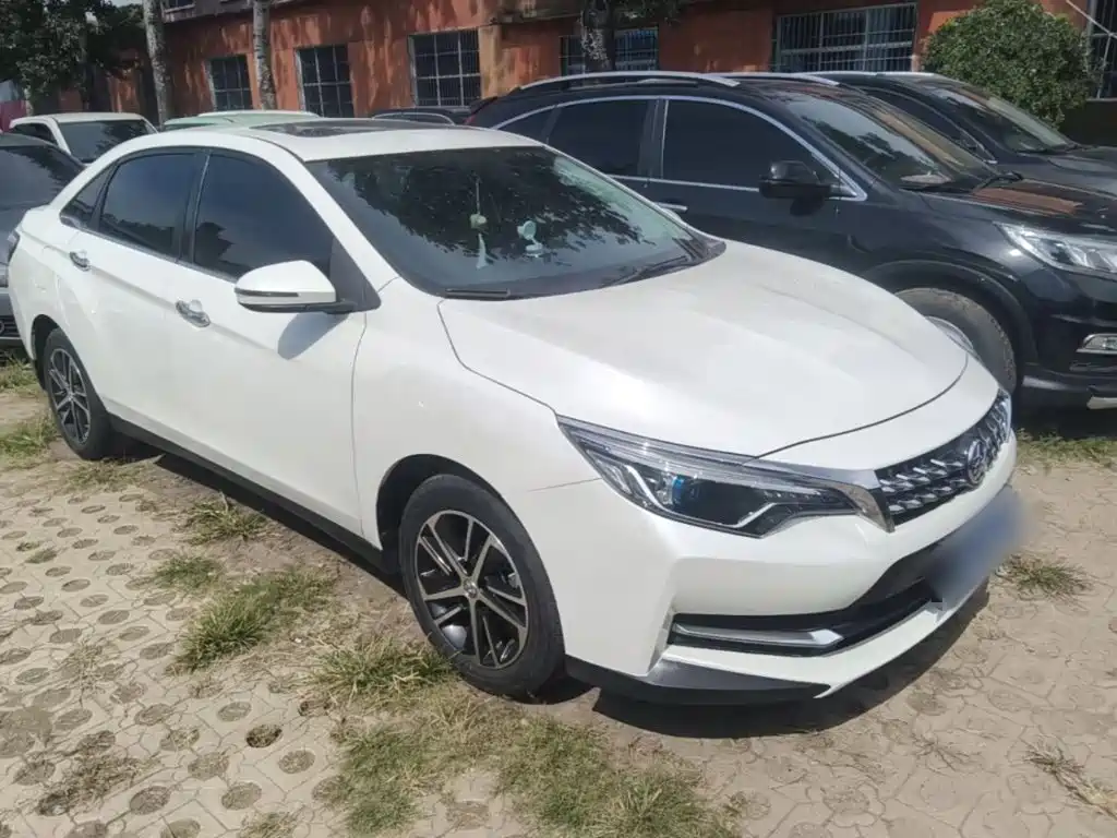 Venucia D60 — миниатюра 4