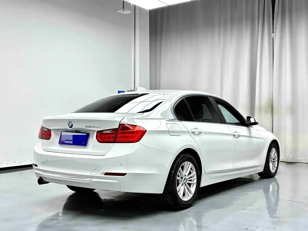 BMW 3 Series — миниатюра 9