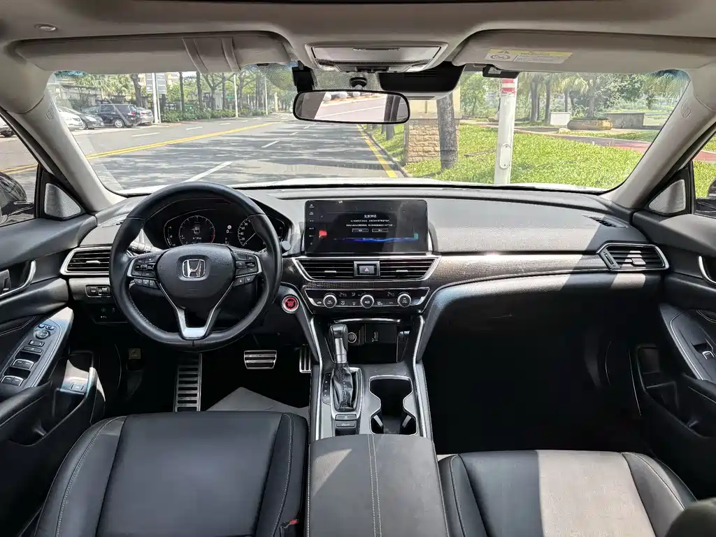 Honda Accord — миниатюра 5