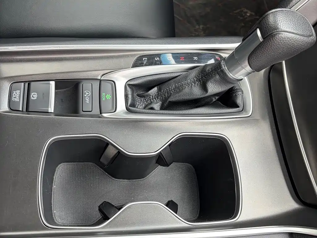 Honda Accord — миниатюра 15