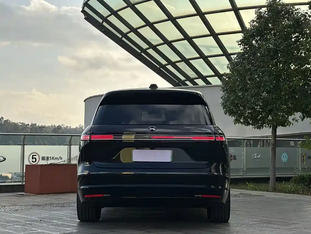 NIO ES8 — миниатюра 5