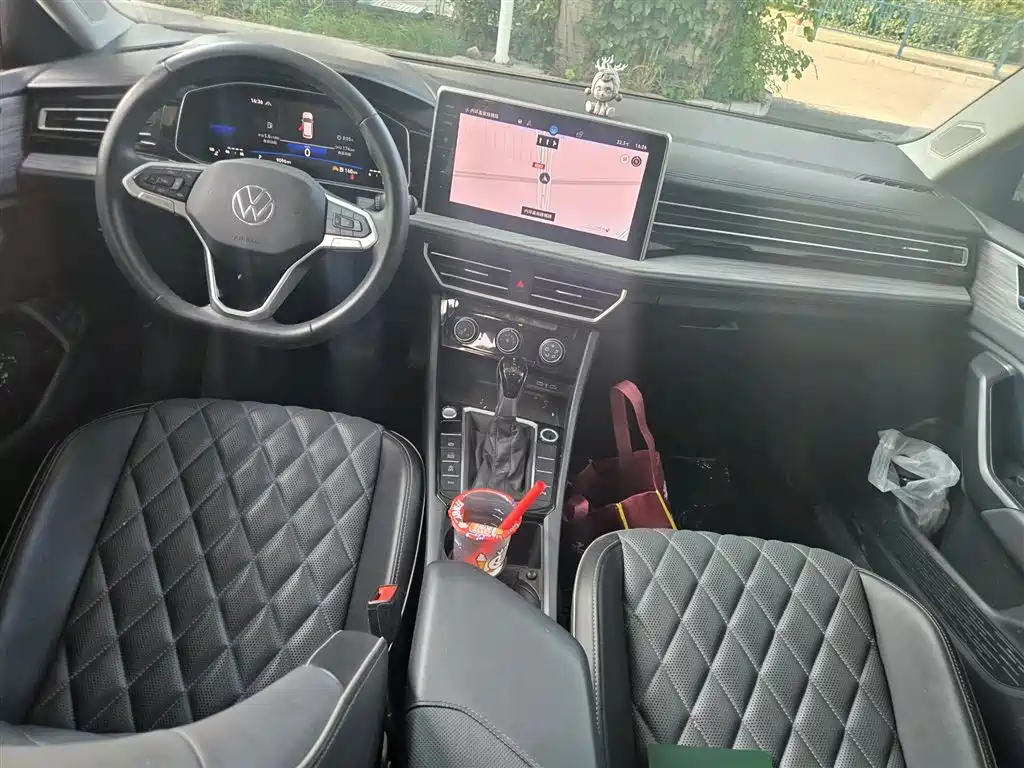 Volkswagen Sagitar 2023 300TSI DSG