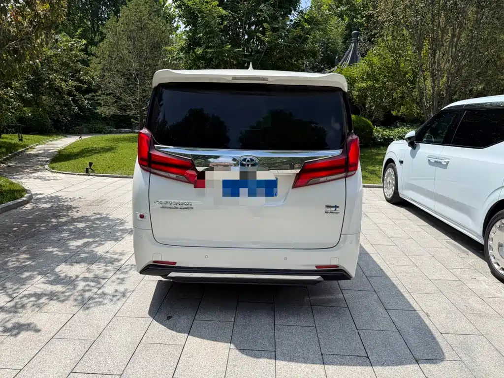 Toyota Alphard 2021 2.5L Premium
