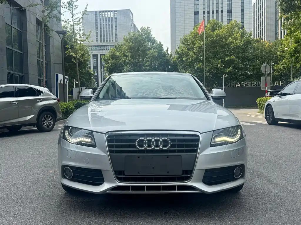 Audi A4L — миниатюра 2