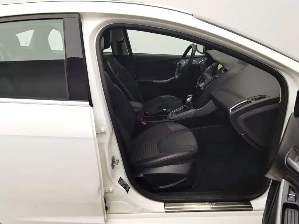 Ford Focus — миниатюра 23