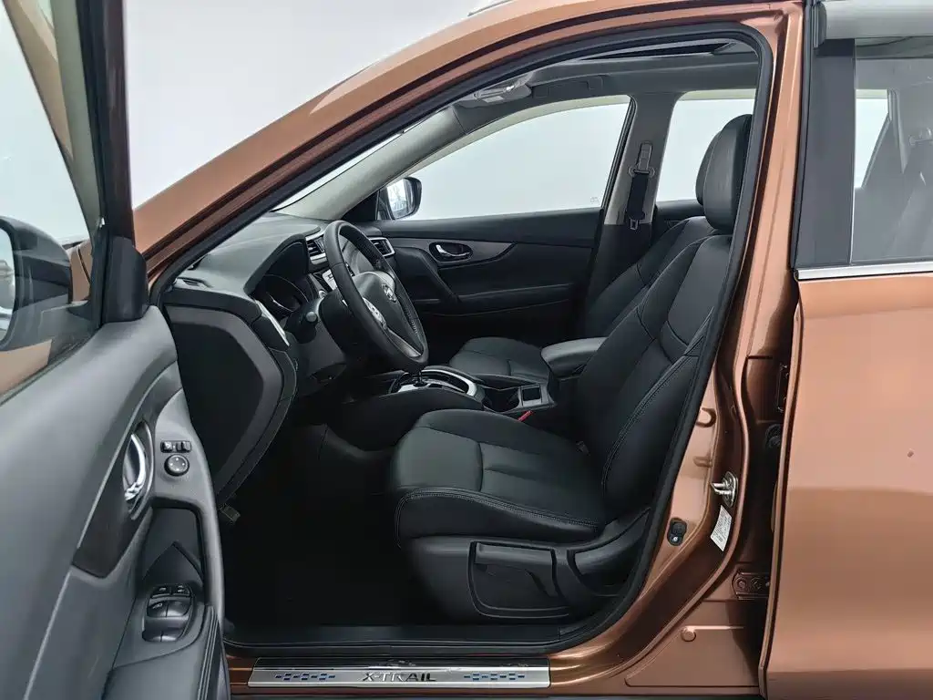 Nissan X-Trail — миниатюра 10