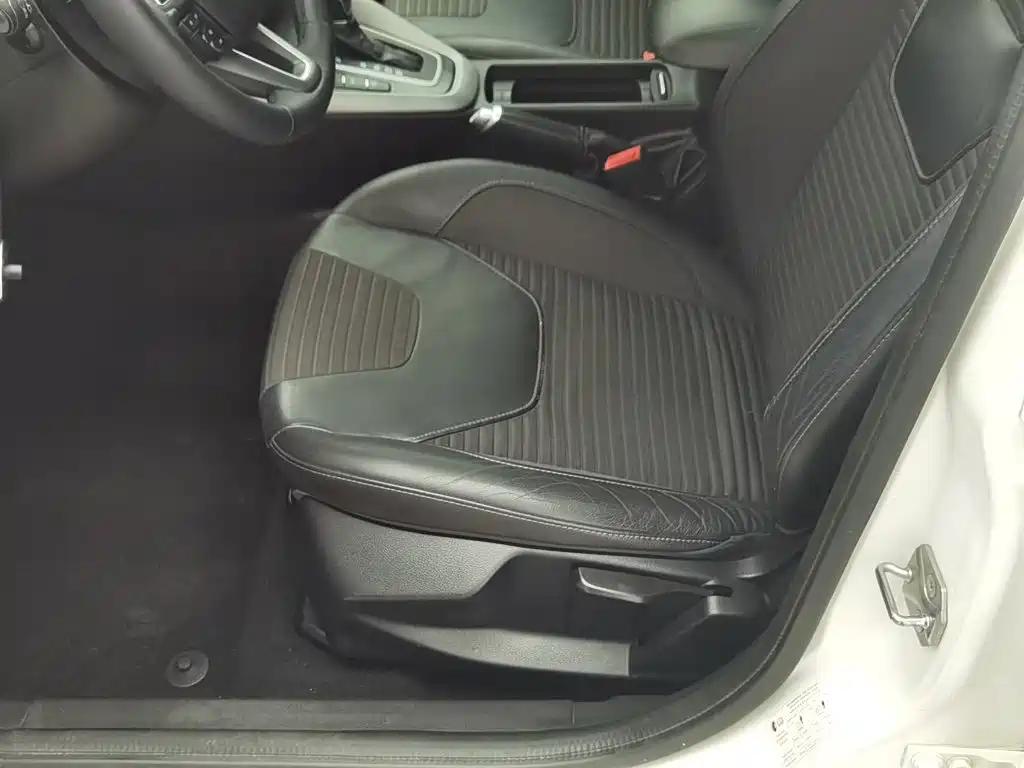 Ford Focus — миниатюра 20