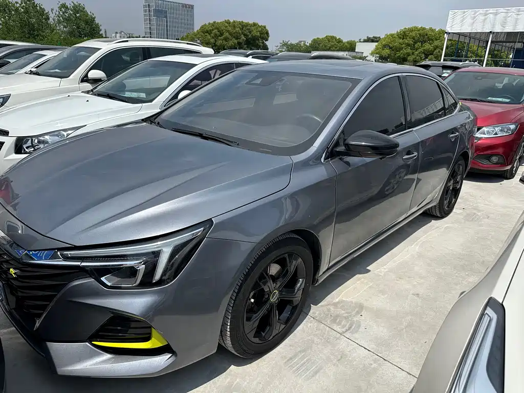 Roewe i6 MAX 2022