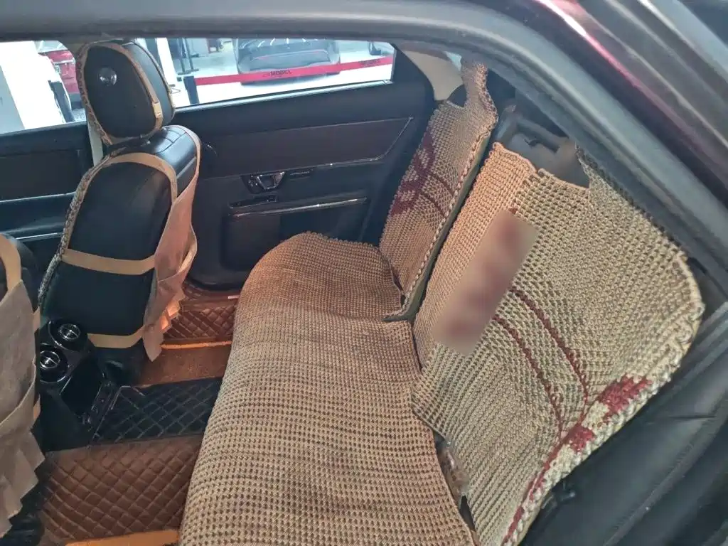 Jaguar XJ — миниатюра 15