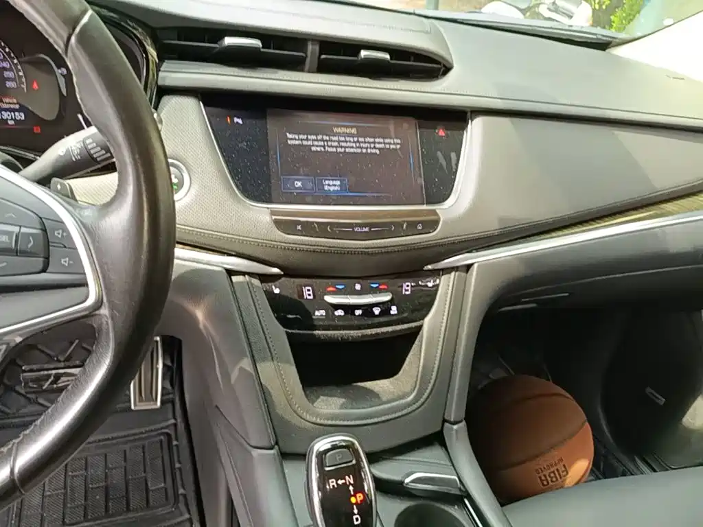 Cadillac XT5 — миниатюра 13