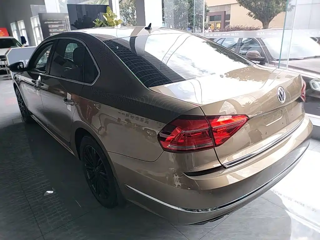 Volkswagen Passat — миниатюра 5