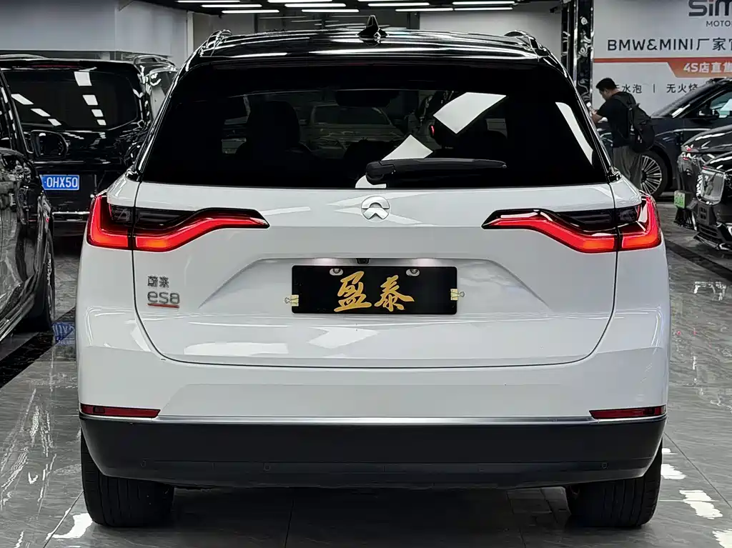 NIO ES8 — миниатюра 6