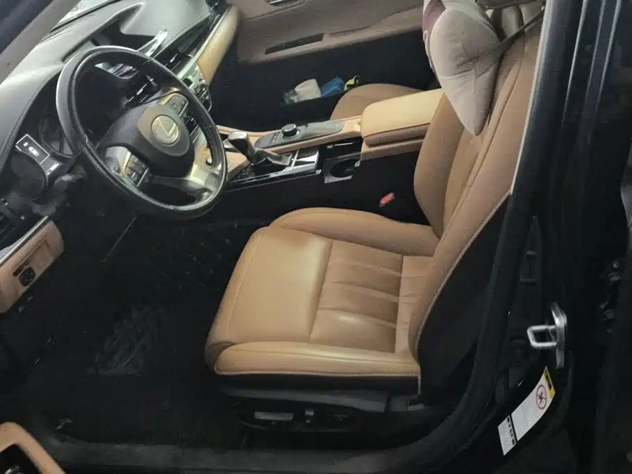 Lexus ES — миниатюра 9