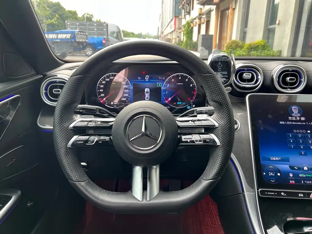 Mercedes-Benz C-Class — миниатюра 7