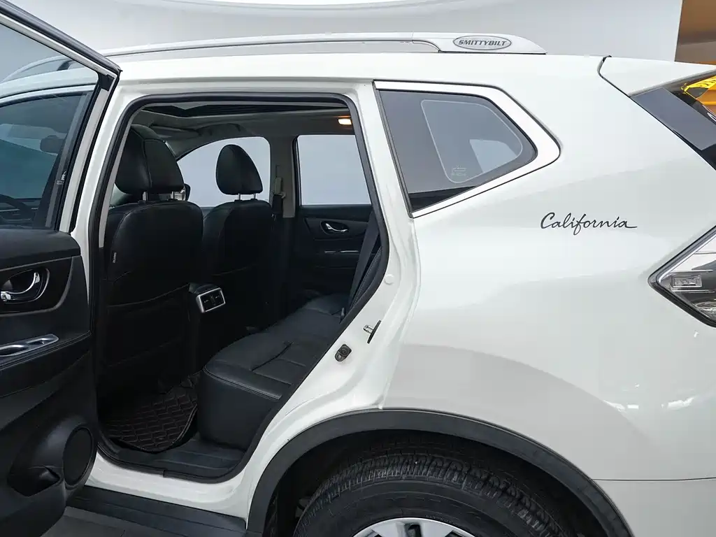 Nissan X-Trail — миниатюра 18