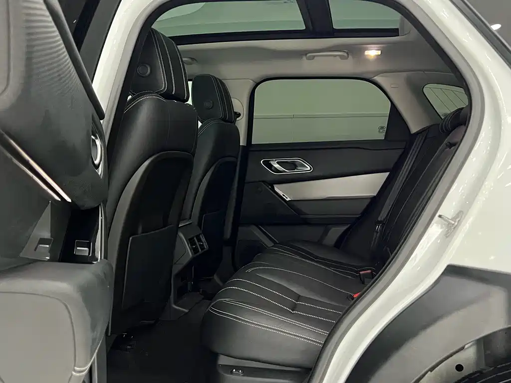 Land Rover Velar — миниатюра 4