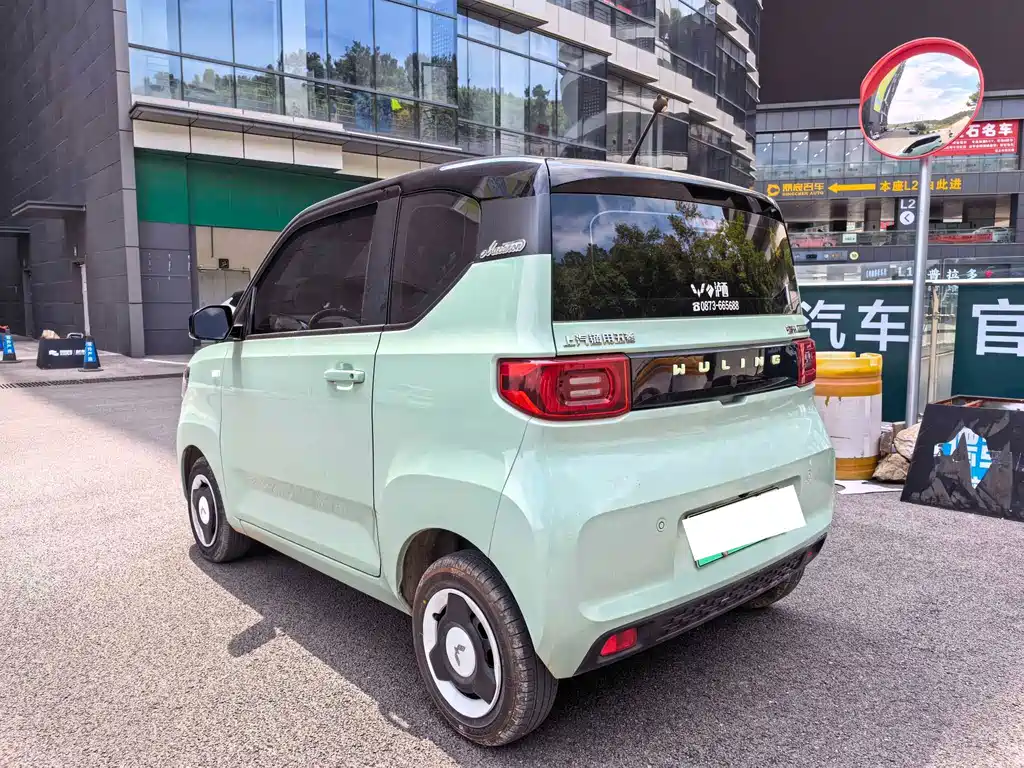 Wuling MINIEV — миниатюра 6