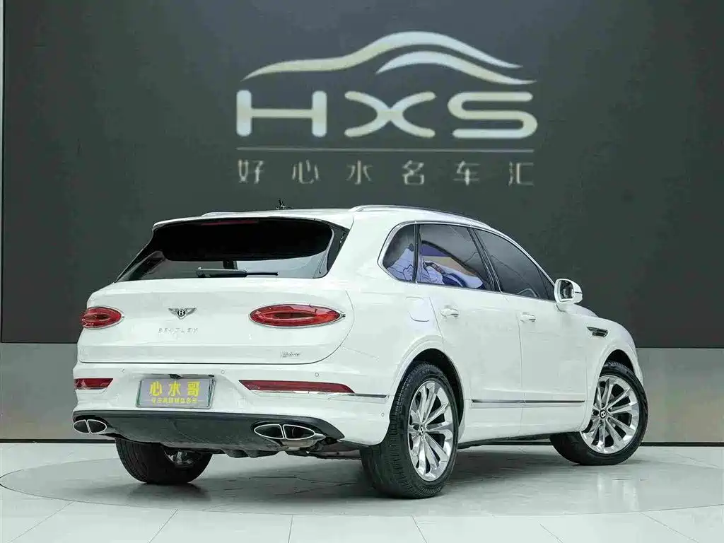 Bentley Bentayga PHEV — миниатюра 4