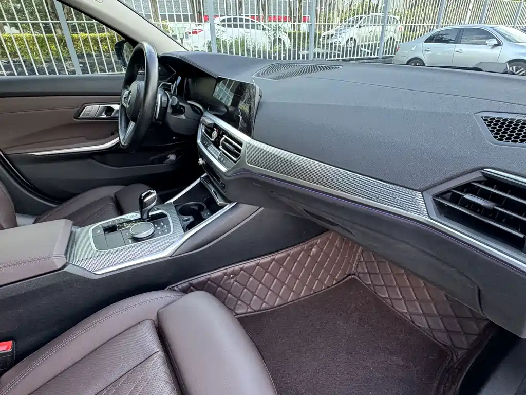 BMW 3 Series — миниатюра 21