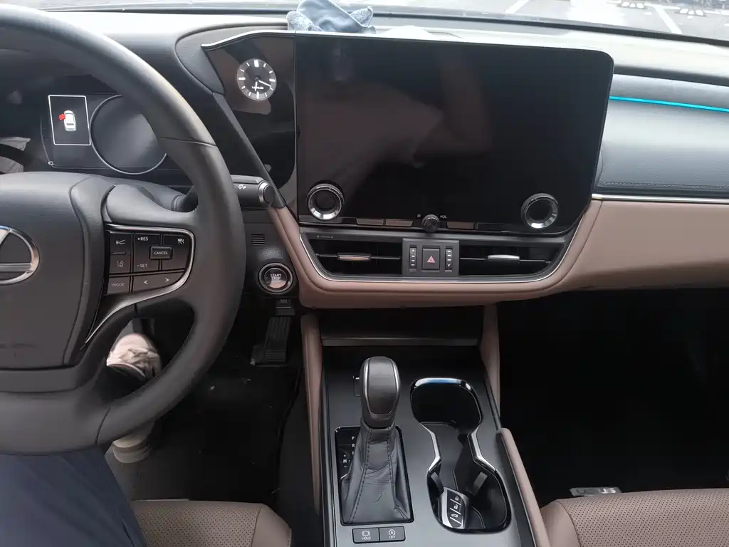 Lexus ES — миниатюра 7