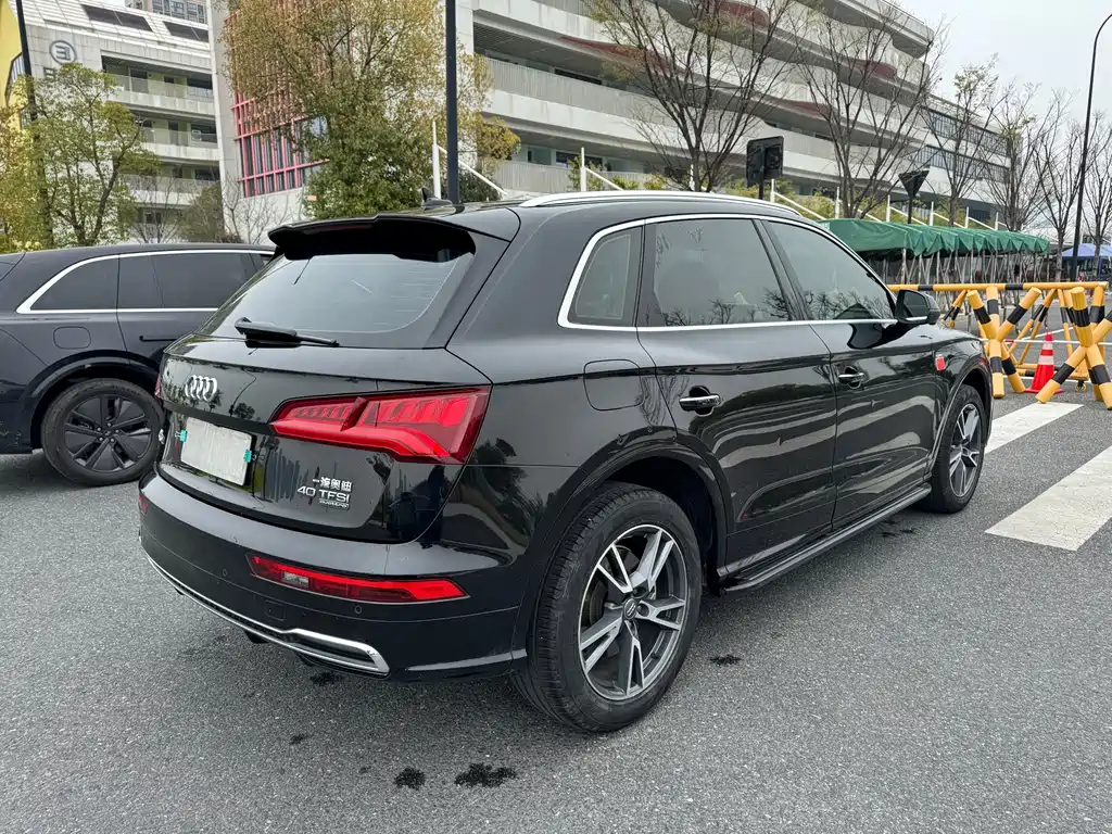 Audi Q5L — миниатюра 4