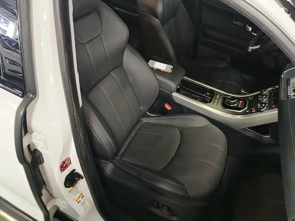 Land Rover Evoque — миниатюра 25