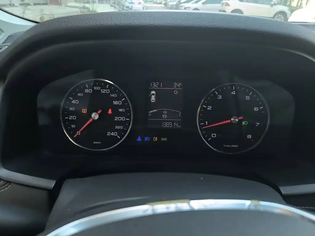 Roewe i6 Classic — миниатюра 12